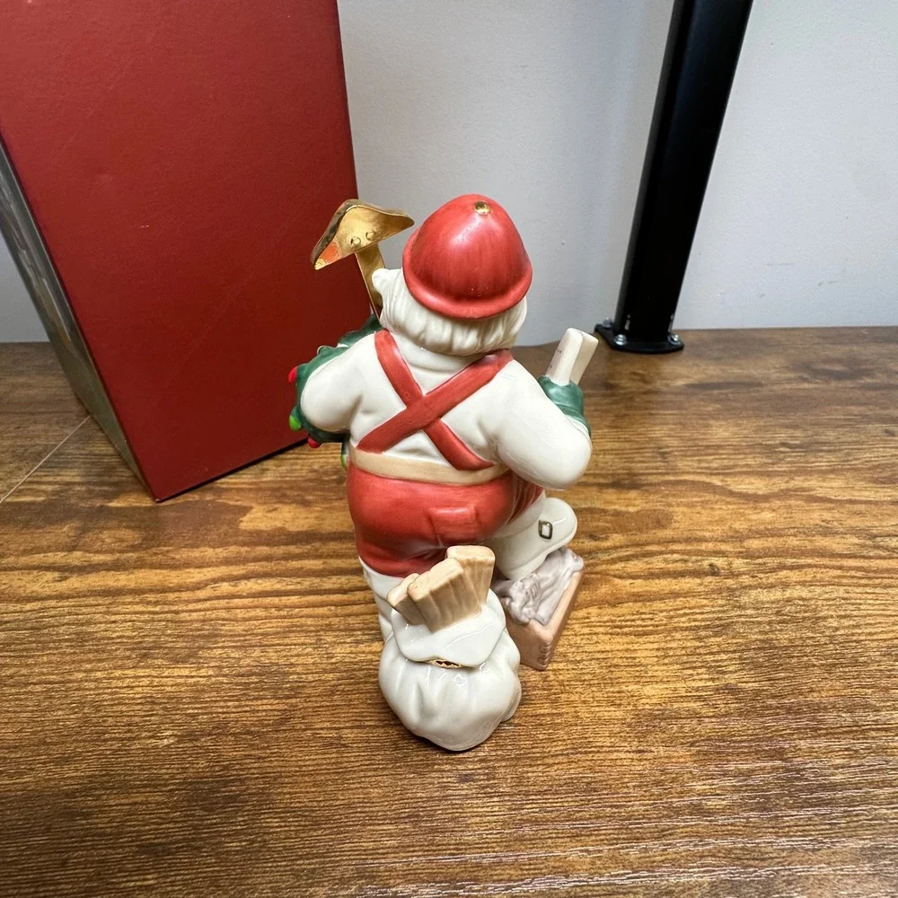 Lenox For The Holidays Santa's Caretaker Porcelain‎ Figurine Honey Do List Box